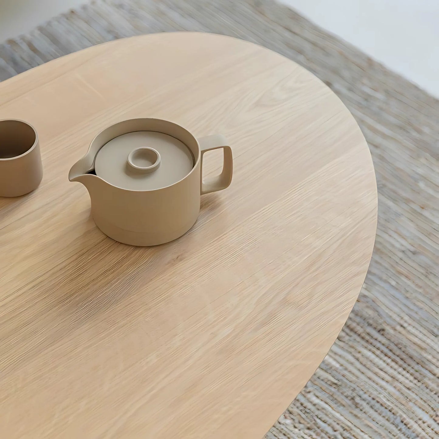 New Style Attractive Shape Solid Wood Coffee Table