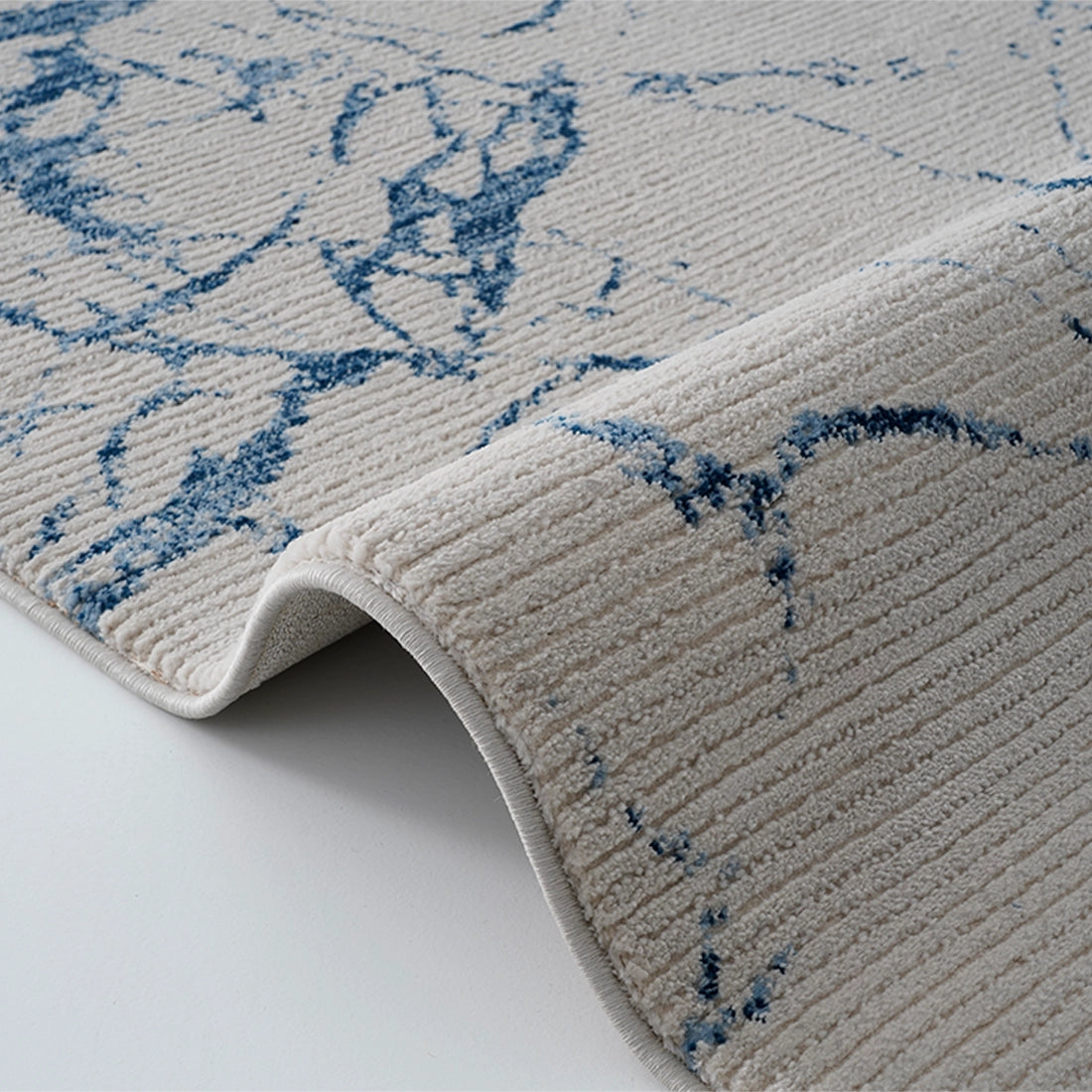 Azzorio Rug