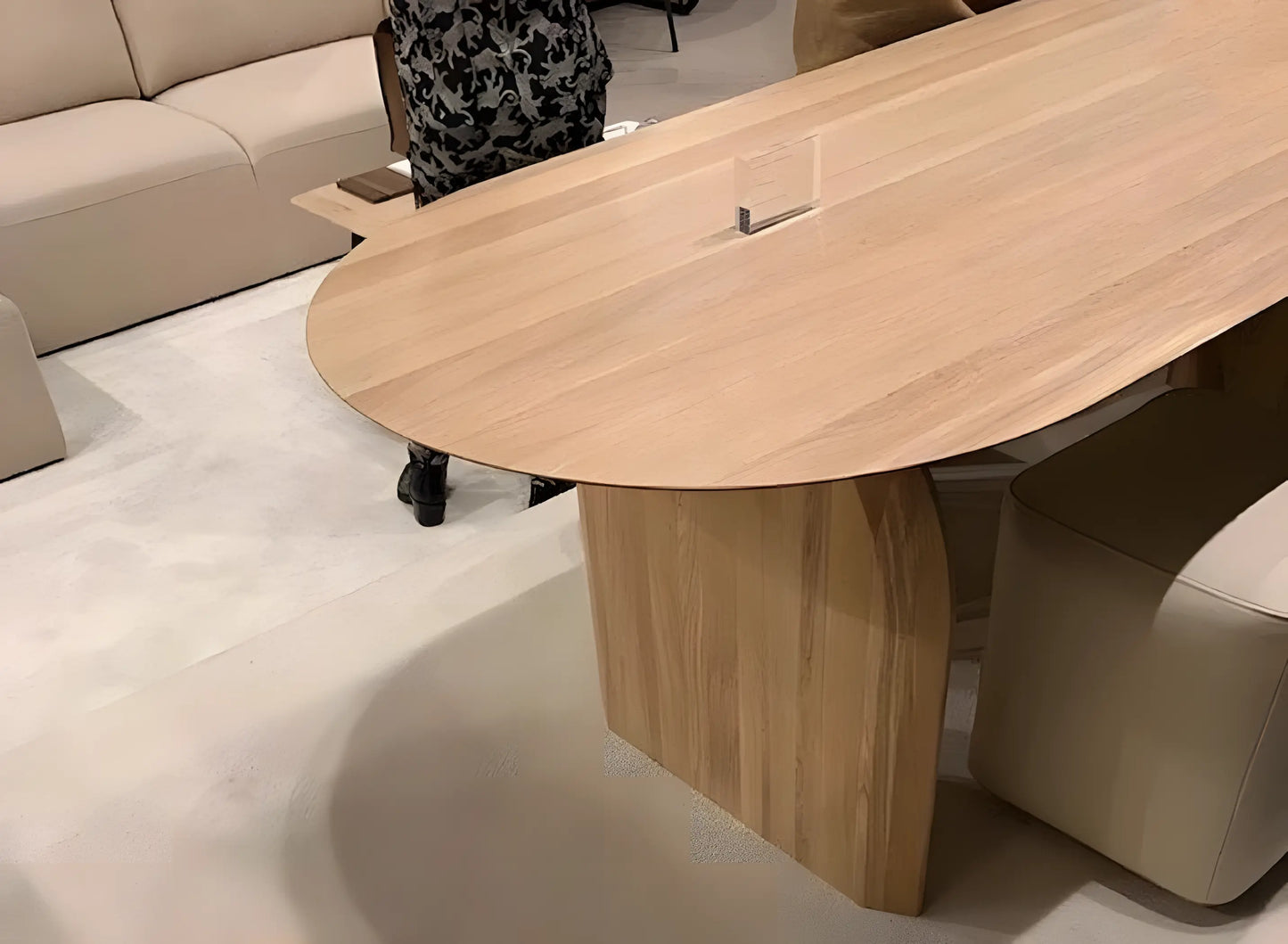 Mirren Dining Table